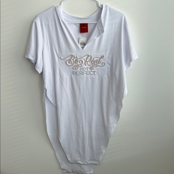 White Graphic T-Shirt size 1X - Picture 1 of 7
